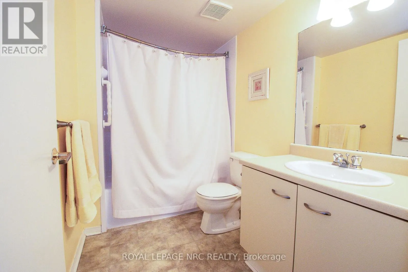 217 - 78 ROEHAMPTON AVENUE, #217