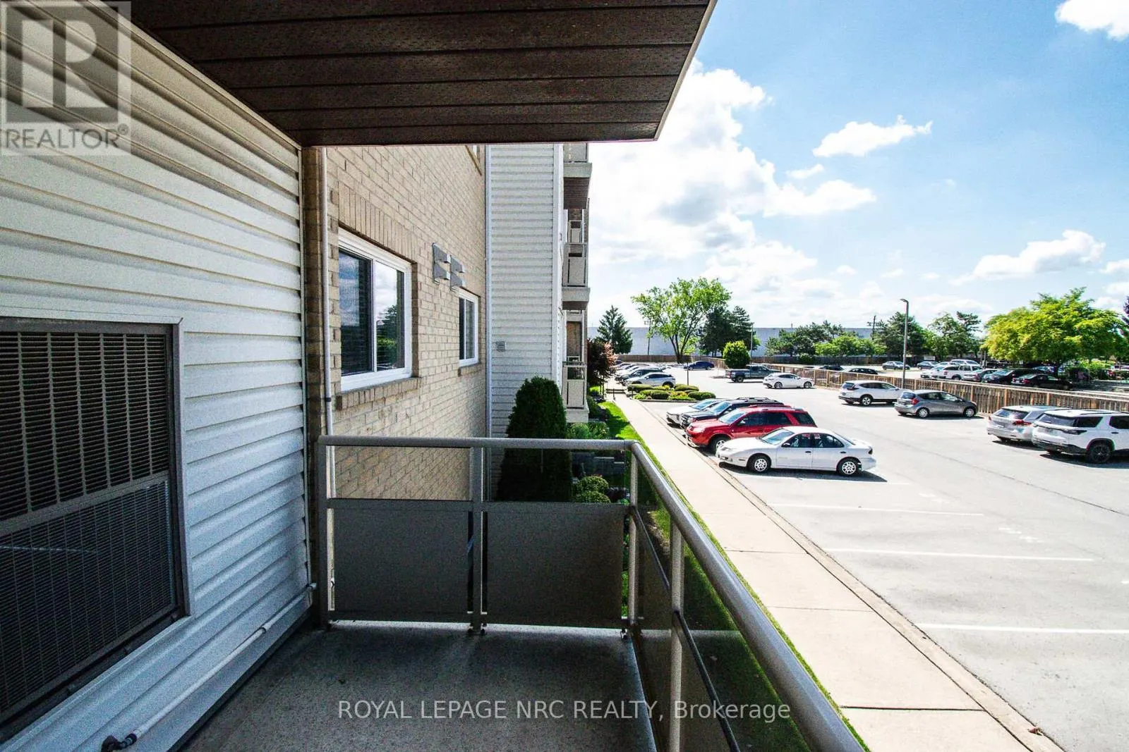 217 - 78 ROEHAMPTON AVENUE, #217