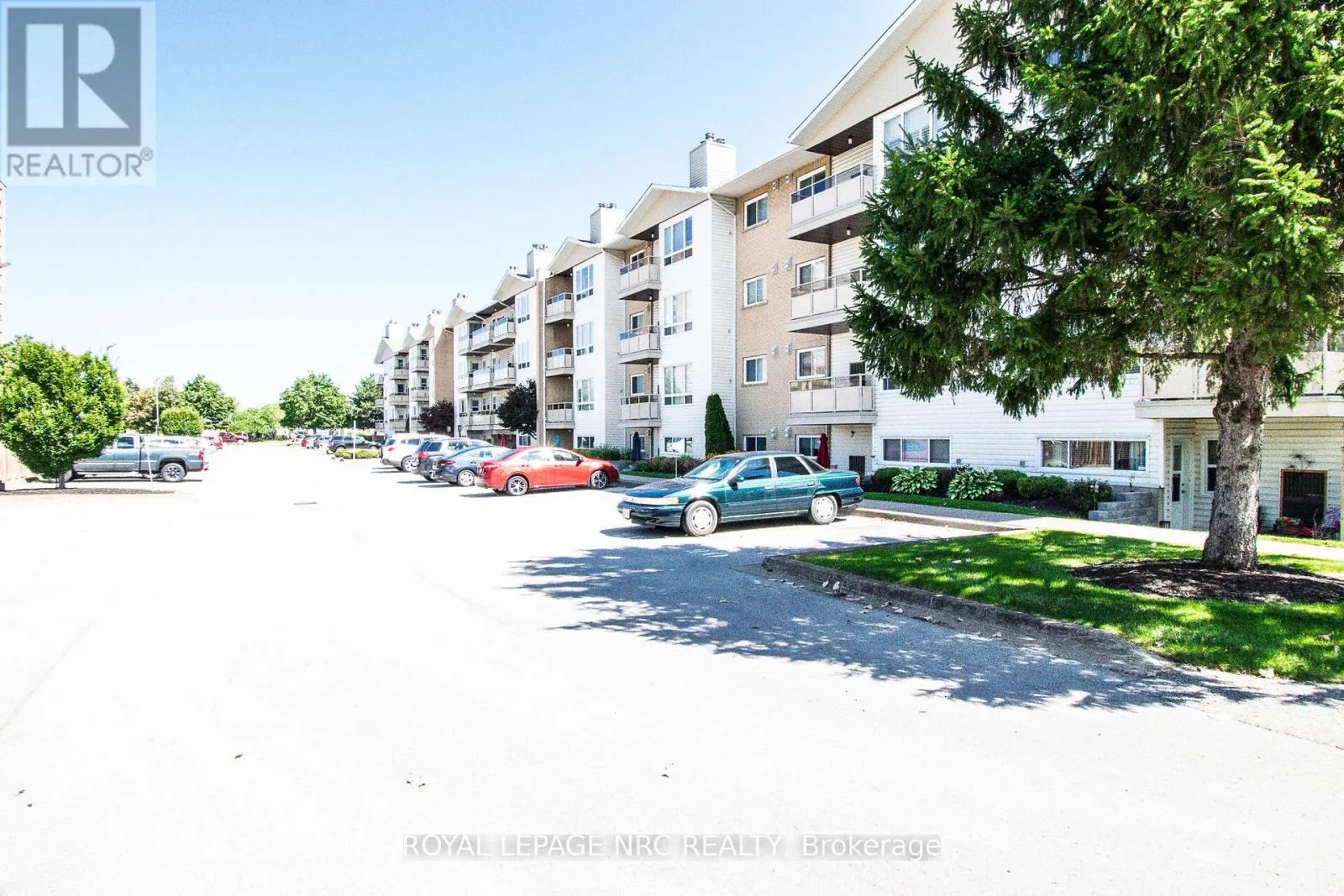 217 - 78 ROEHAMPTON AVENUE, #217