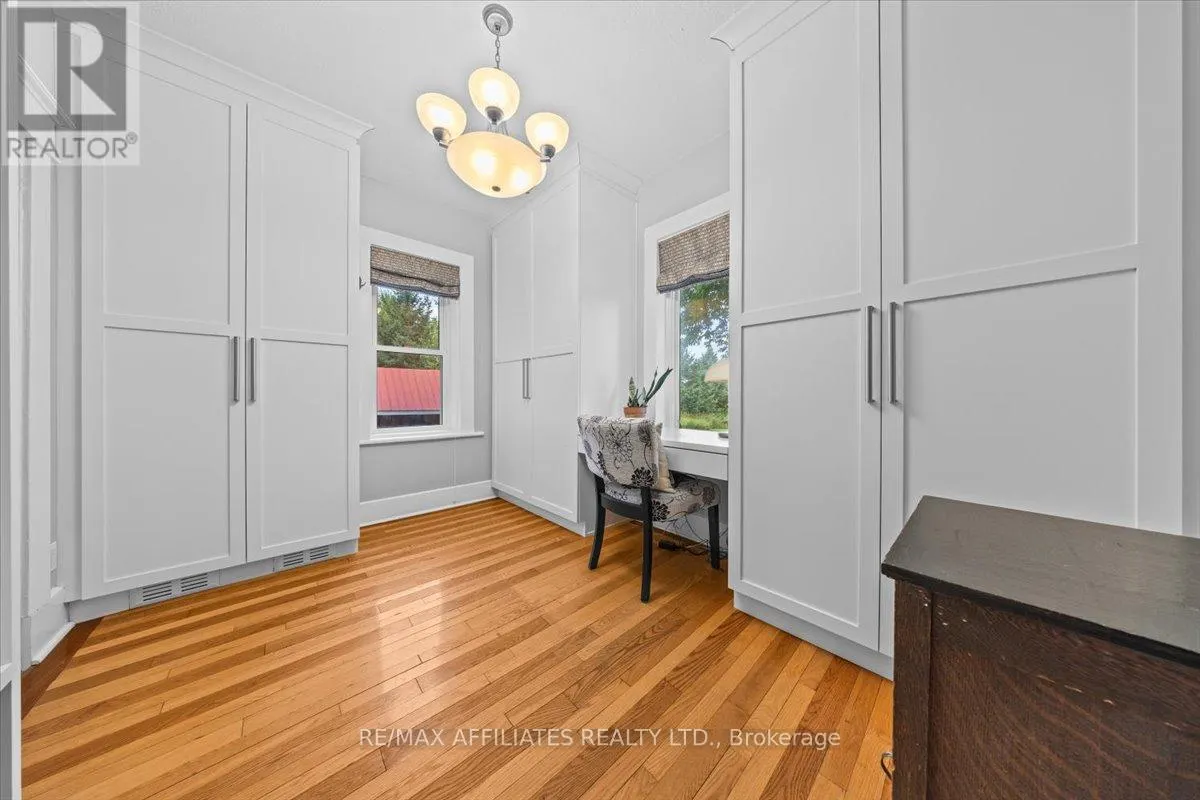 3904 MARCH ROAD