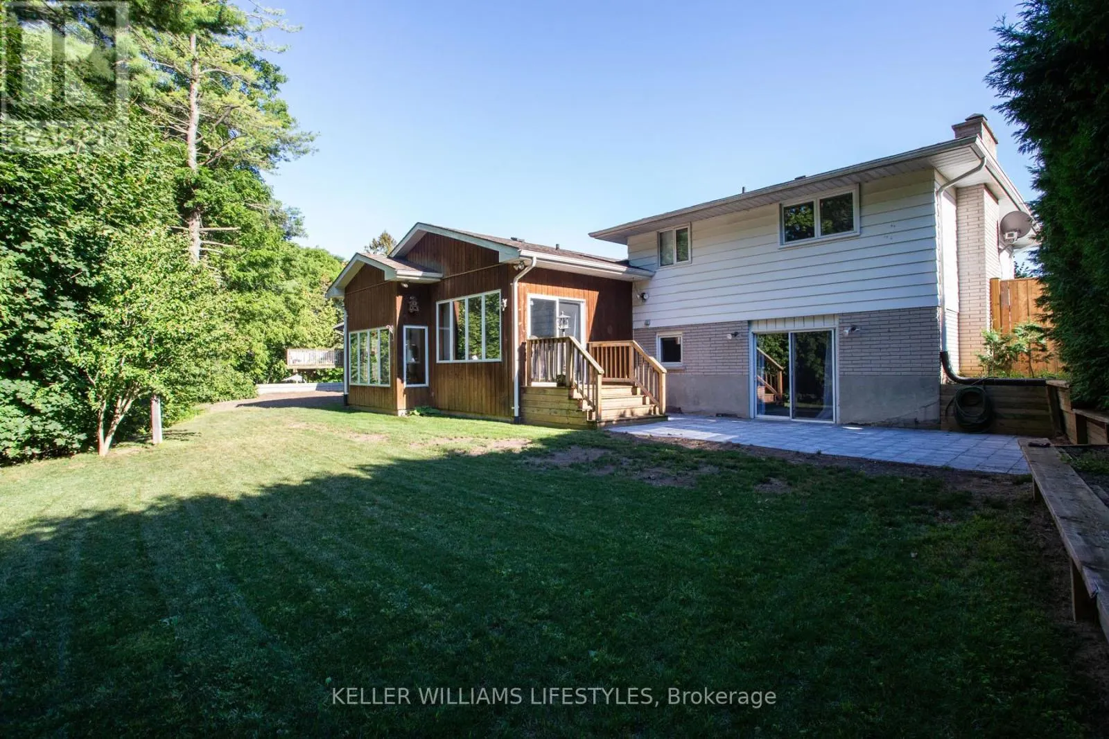 4 BURDOCK COURT