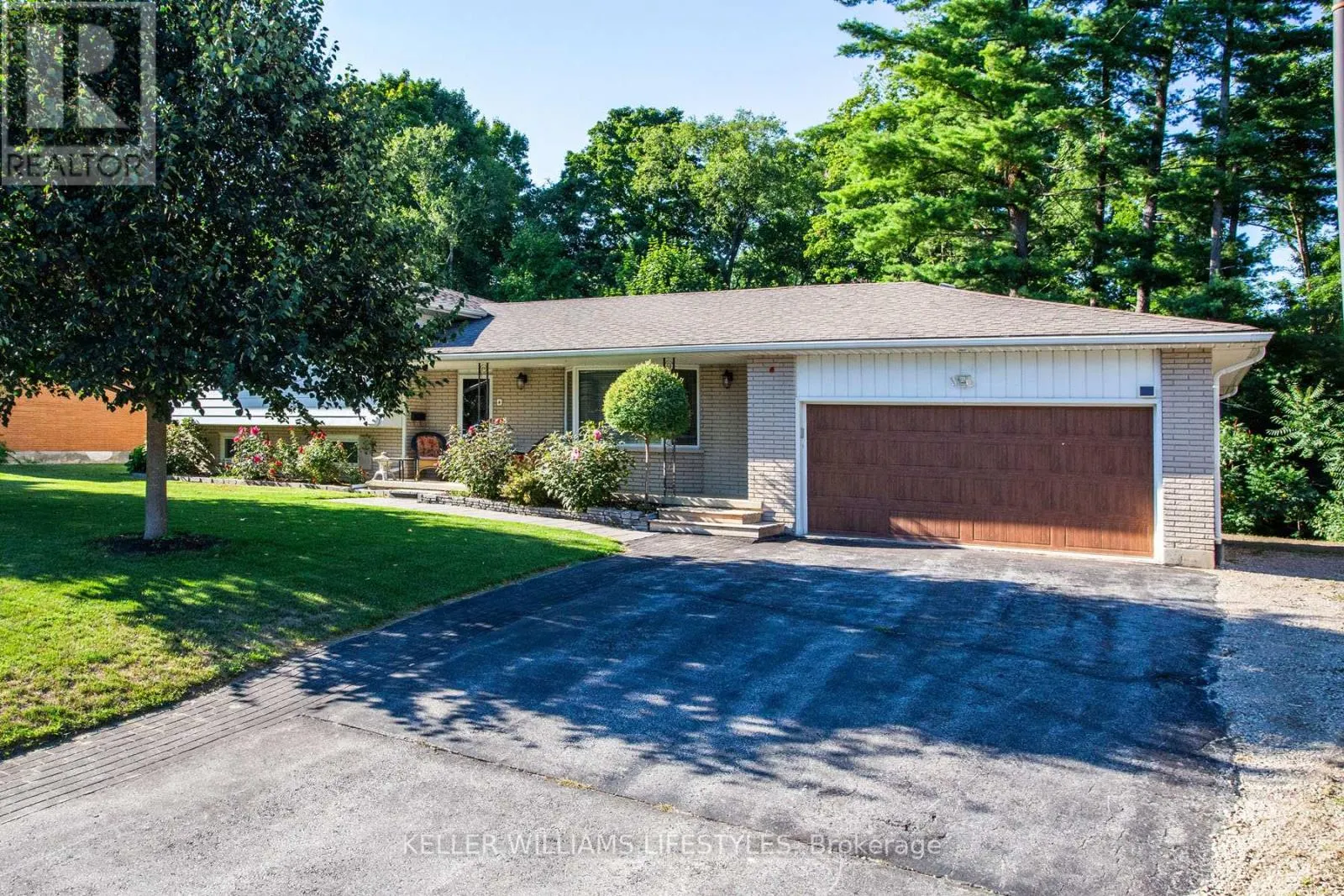 4 BURDOCK COURT