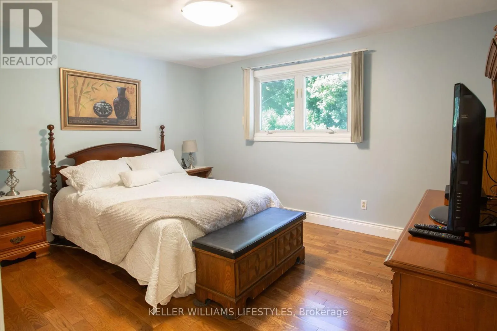 4 BURDOCK COURT