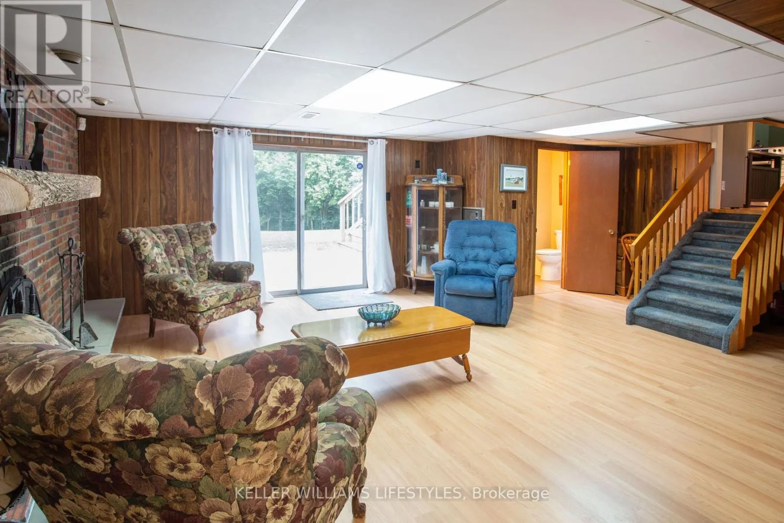4 BURDOCK COURT