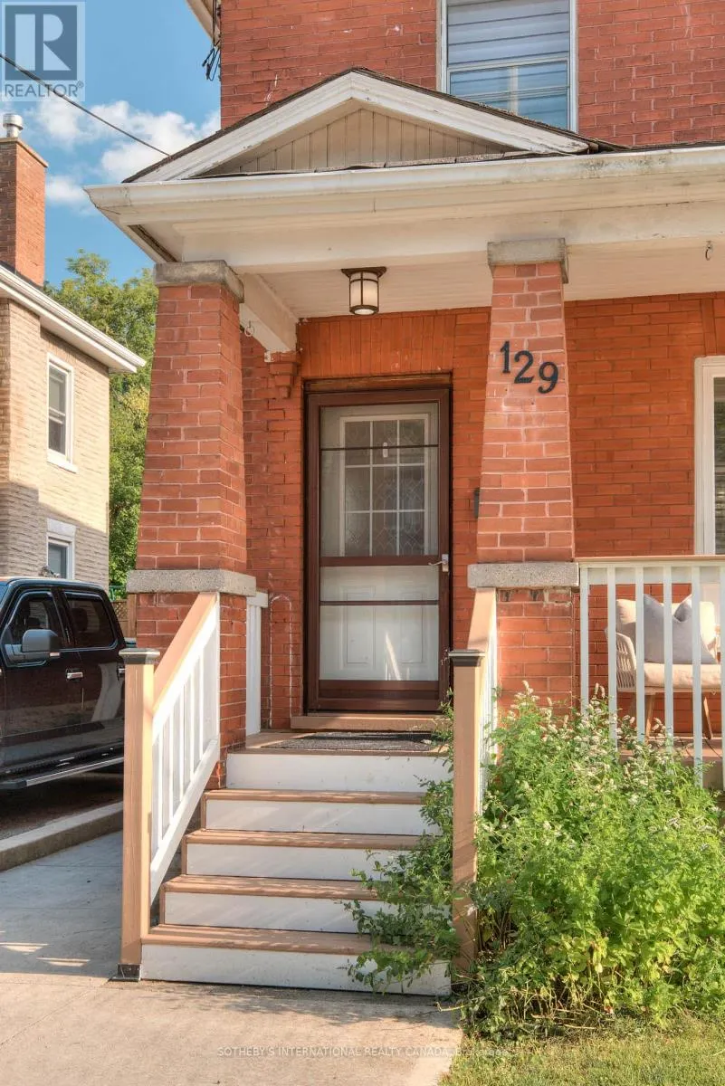 129 ELLIOTT STREET