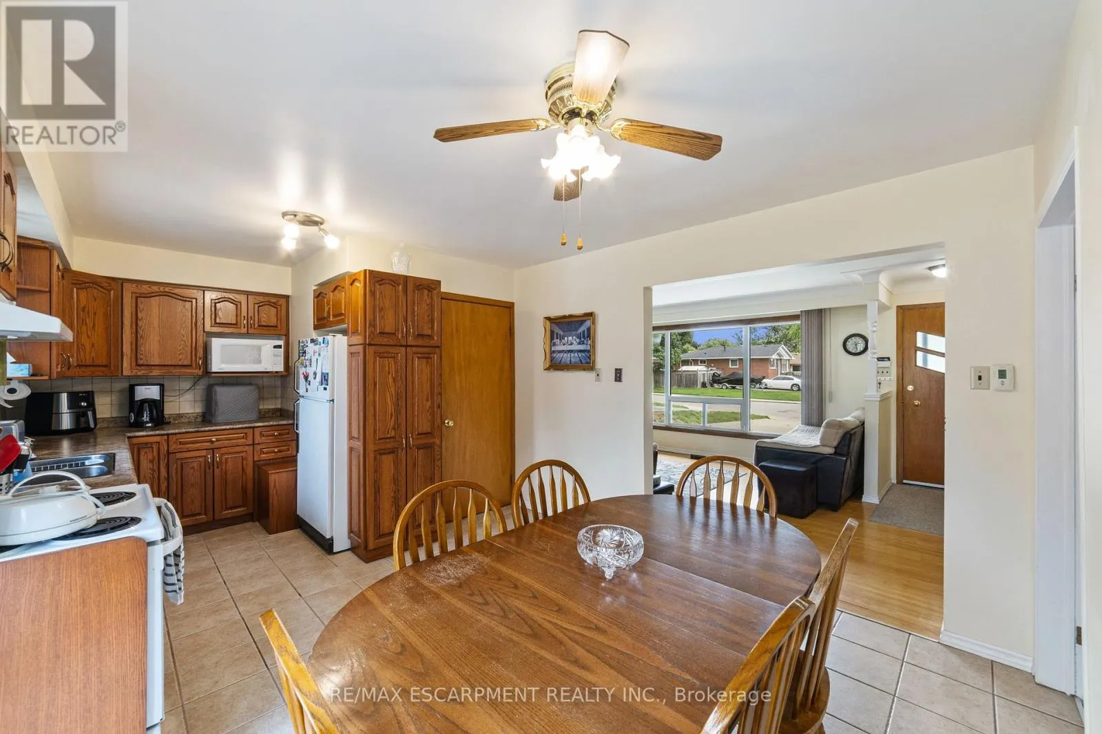 46 BLUEBIRD AVENUE