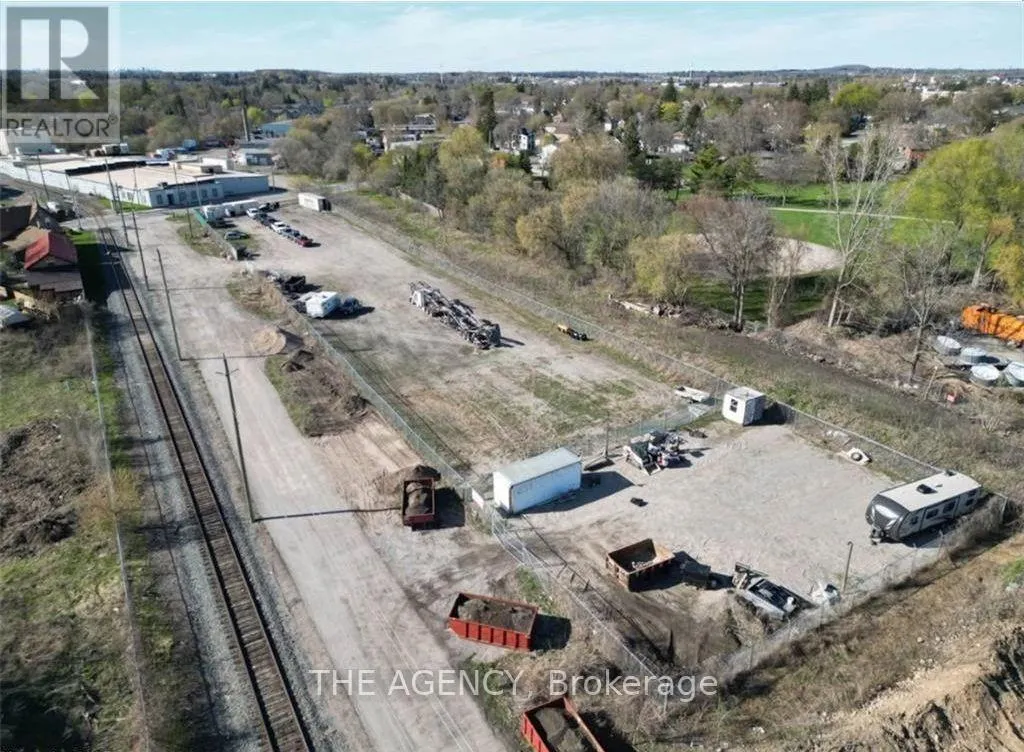 LOT B - 401 DOLPH STREET