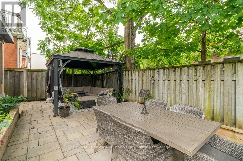394 WOOLWICH STREET