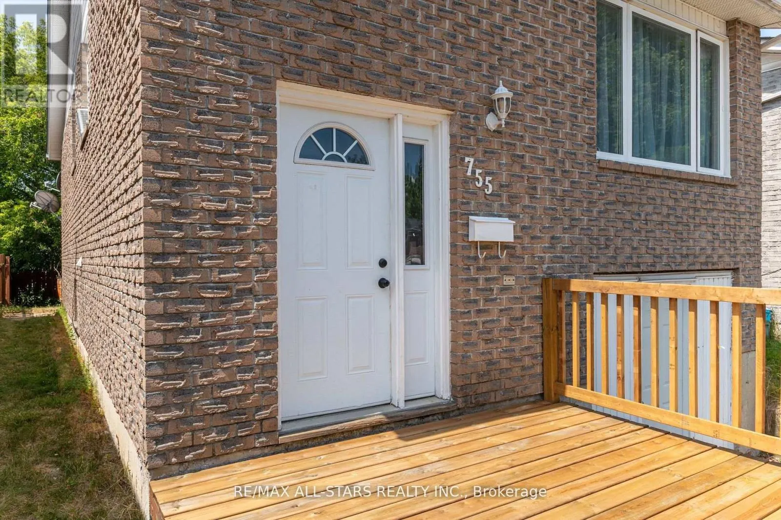 755 MOUNTAIN ASH ROAD