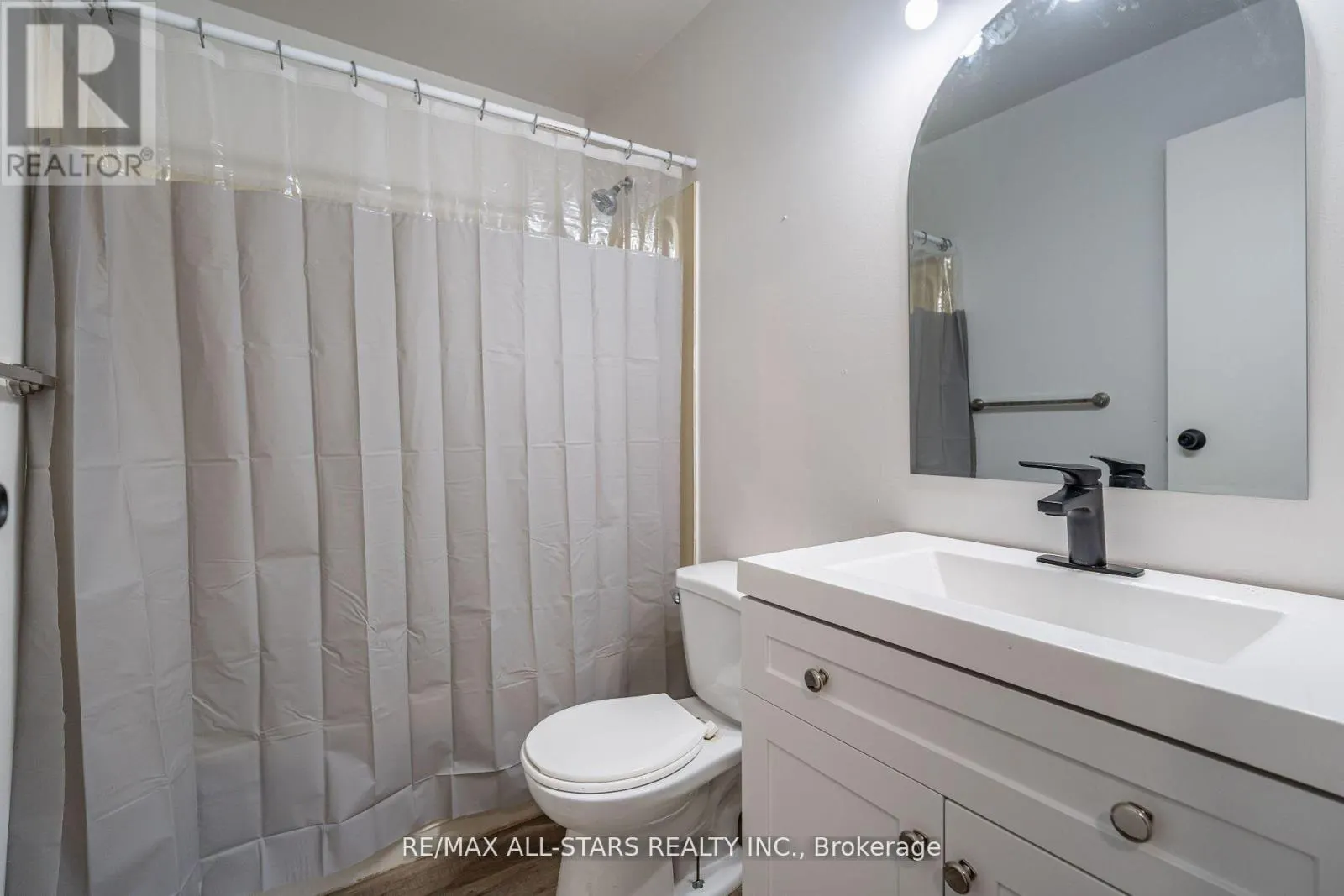 755 MOUNTAIN ASH ROAD