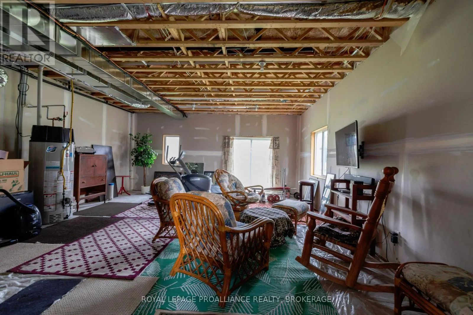 109 SUPERIOR DRIVE