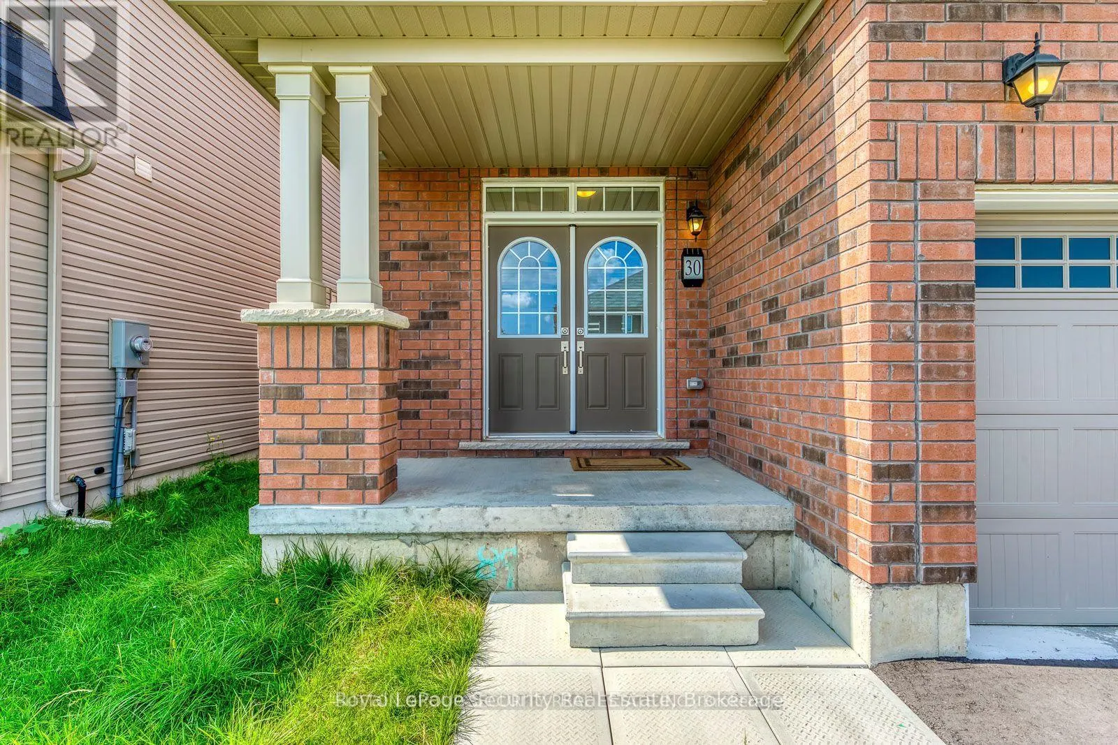30 WITTEVEEN DRIVE