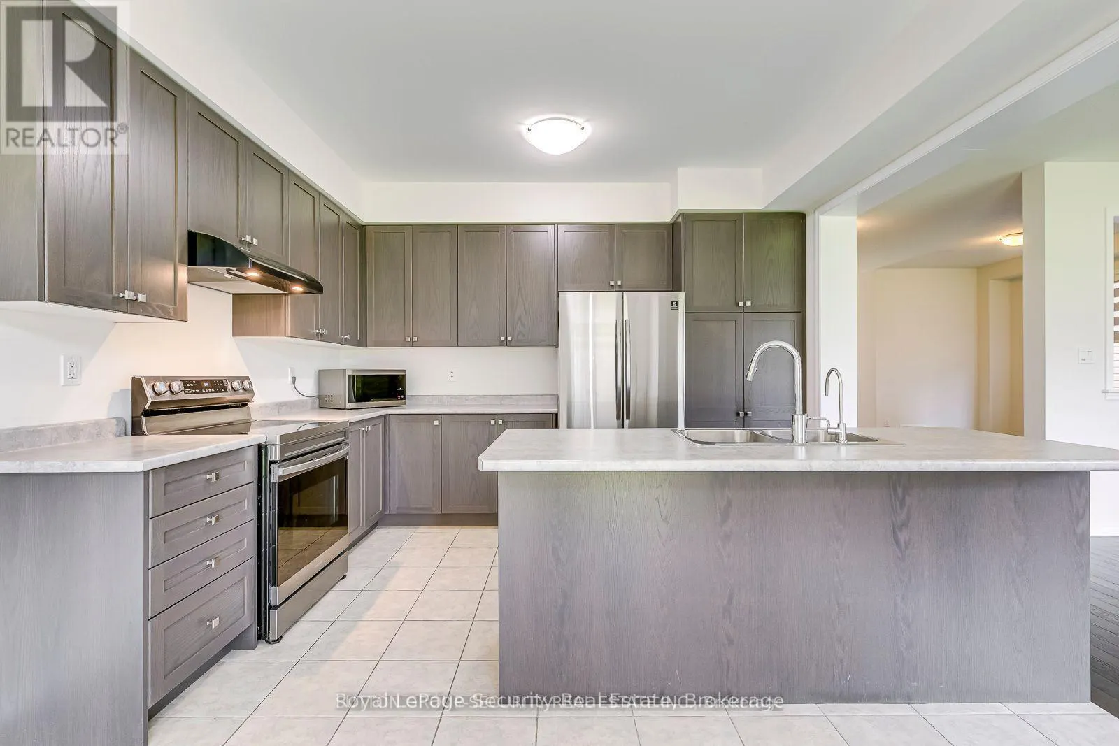 30 WITTEVEEN DRIVE