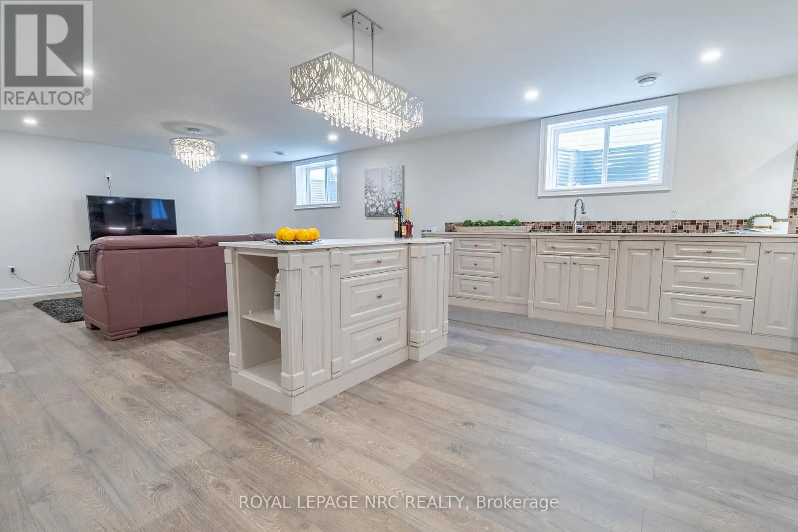 3571 WHISPERING WOODS TRAIL