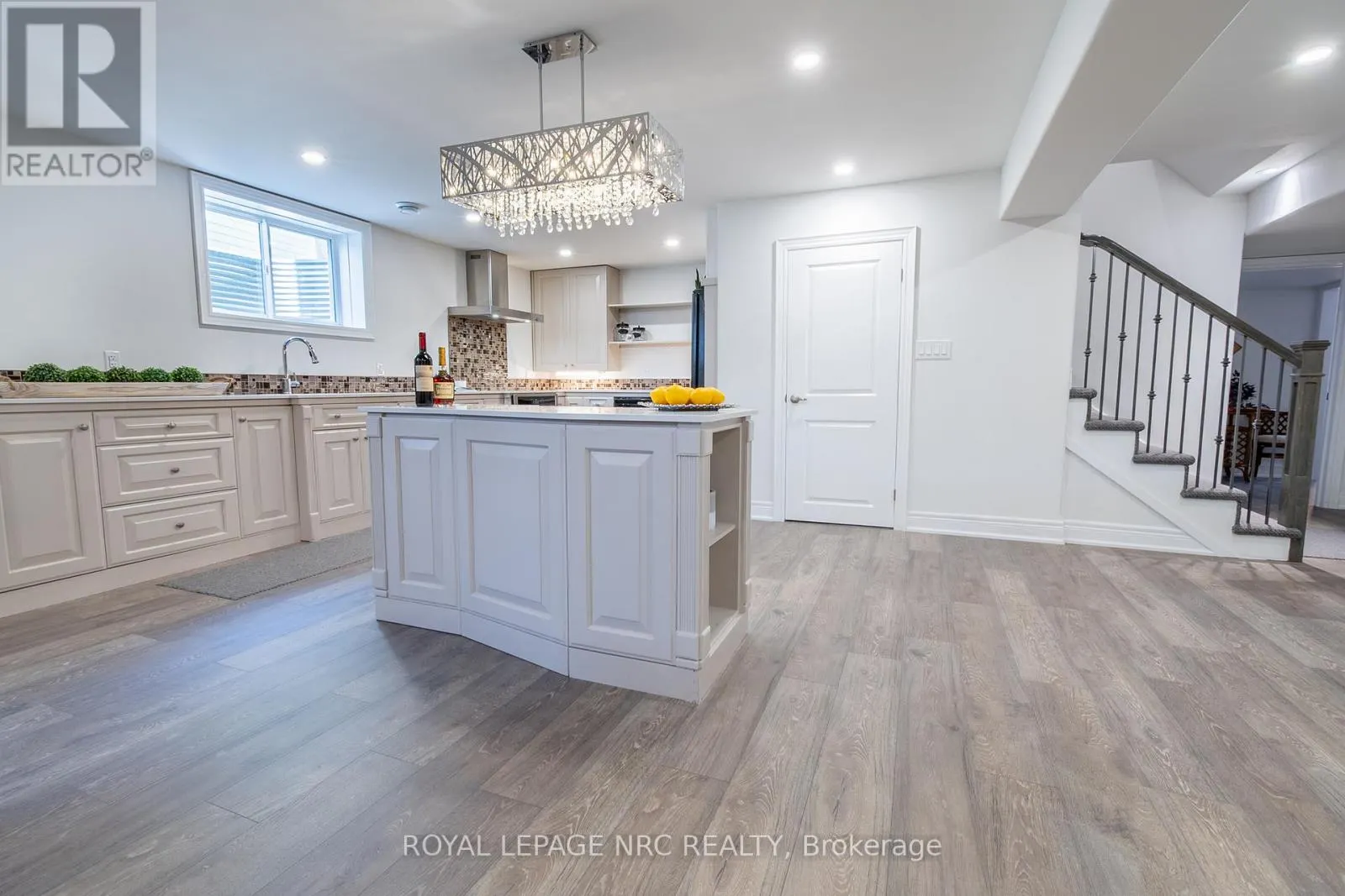 3571 WHISPERING WOODS TRAIL