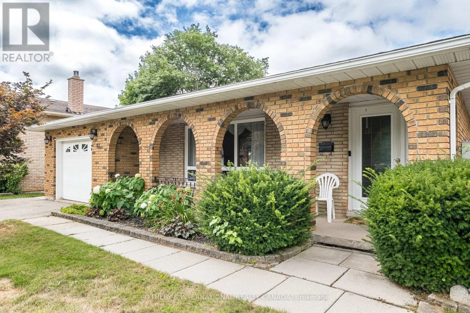 87 BRIDLEWOOD DRIVE