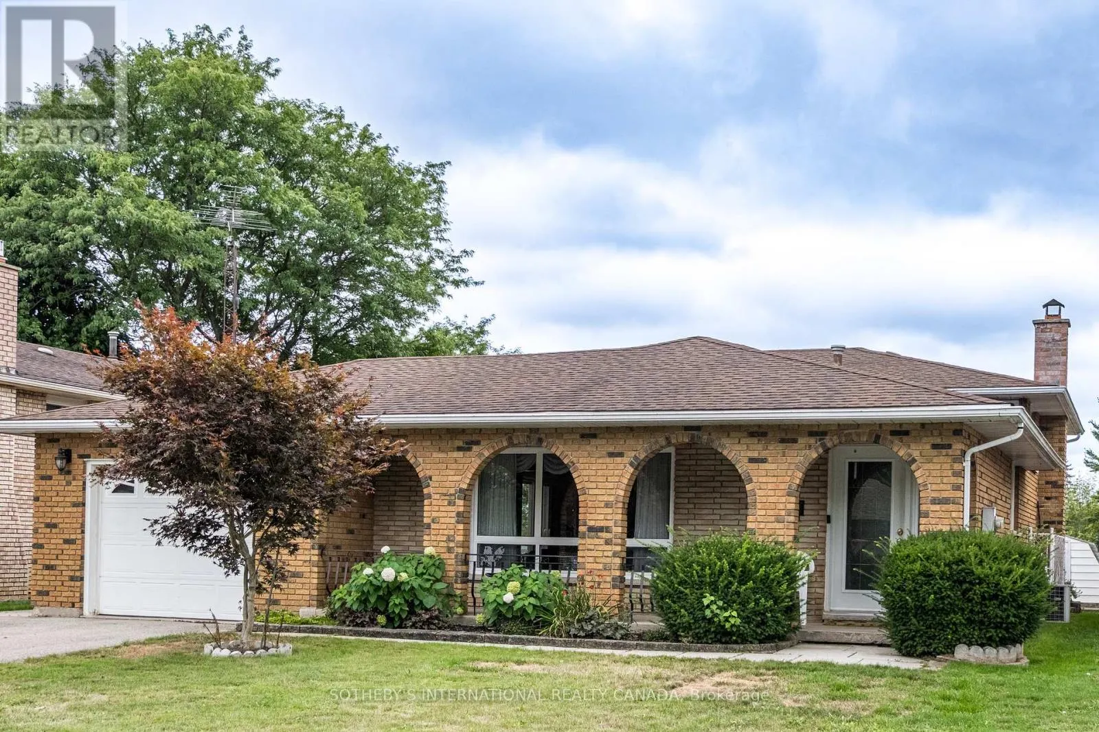 87 BRIDLEWOOD DRIVE