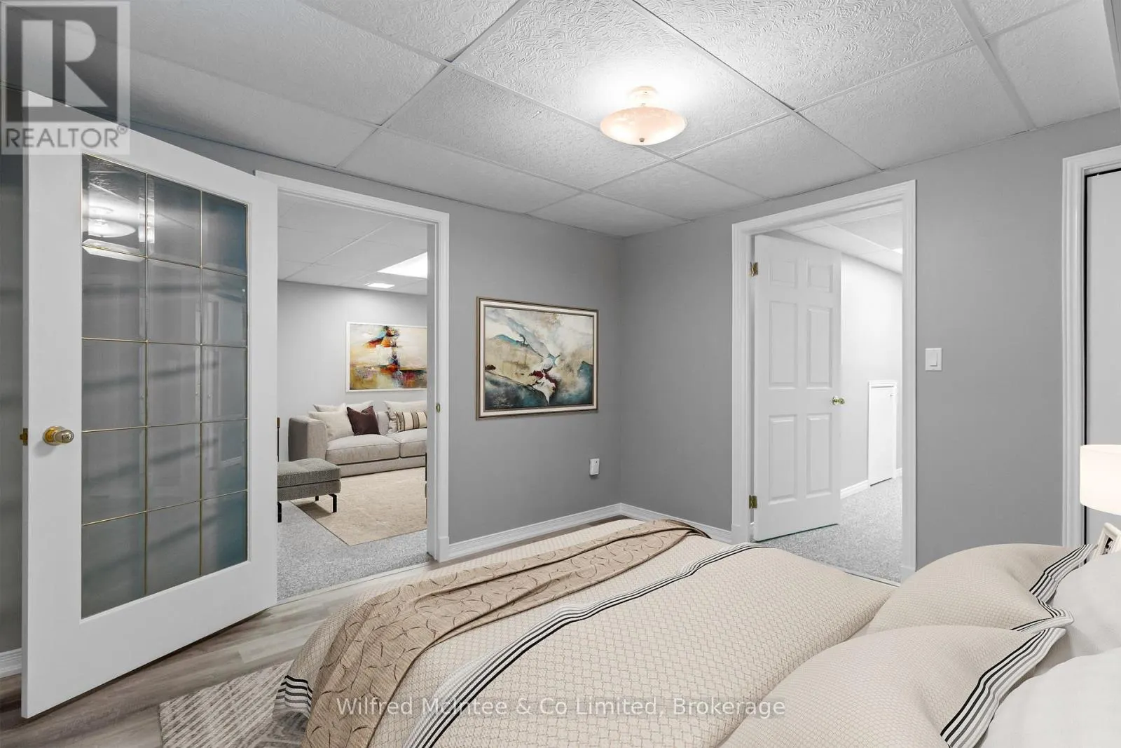 9 - 834 ARLINGTON STREET, #9