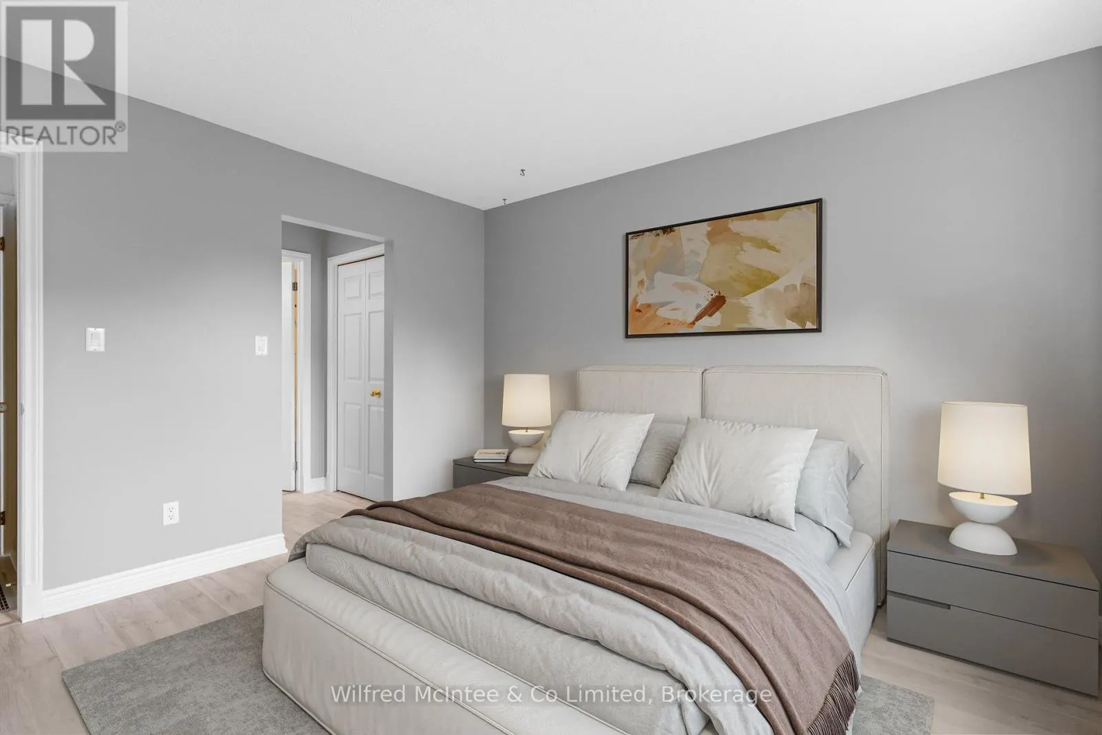 9 - 834 ARLINGTON STREET, #9