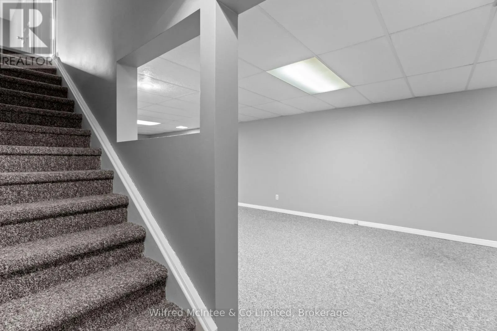 9 - 834 ARLINGTON STREET, #9