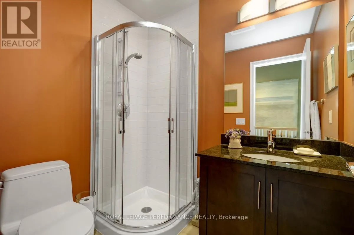 UNIT 8 - 773 RICHMOND ROAD