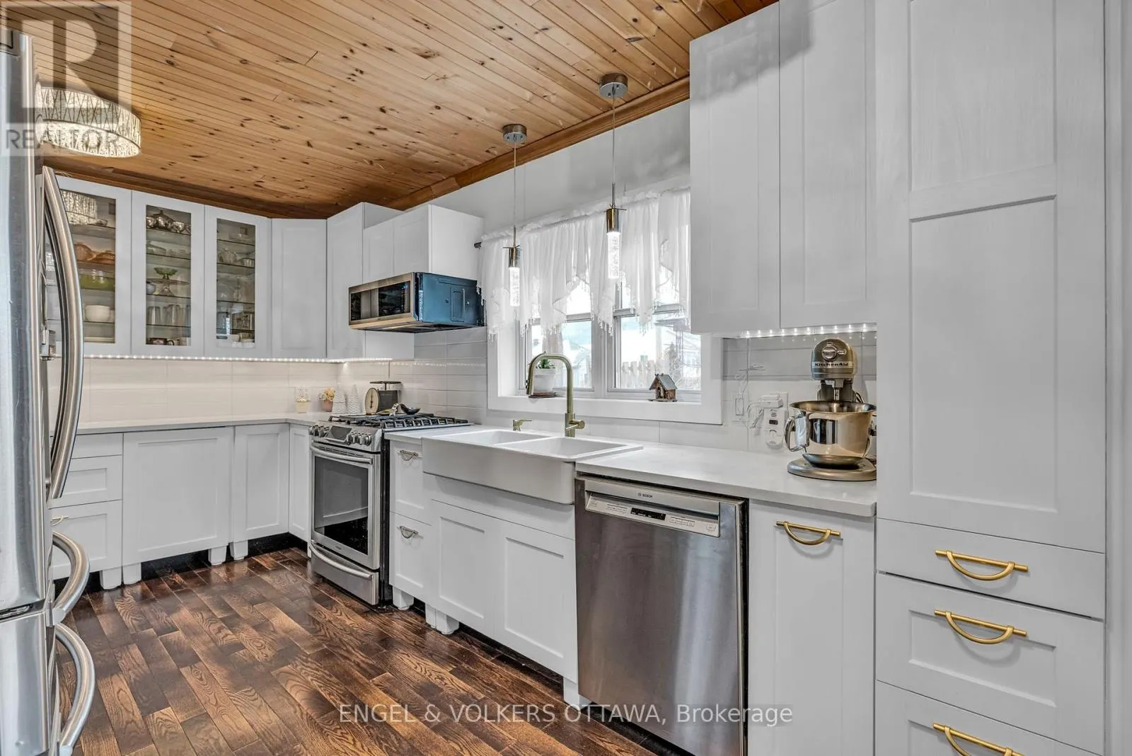 201 - 203 HERITAGE MAPLE WAY