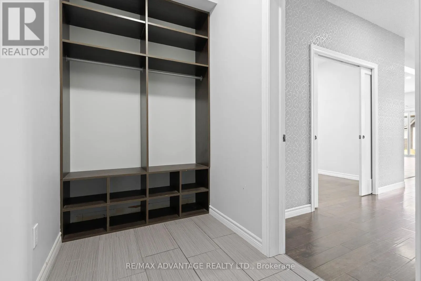 3139 JINNIES STREET