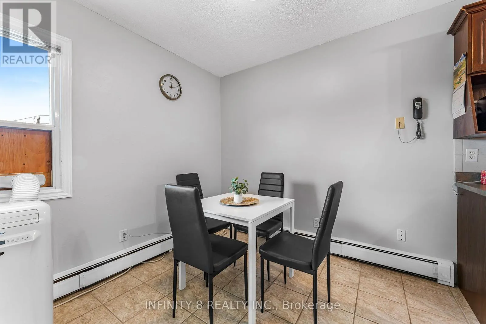 301 - 264 OAKDALE AVENUE, #301