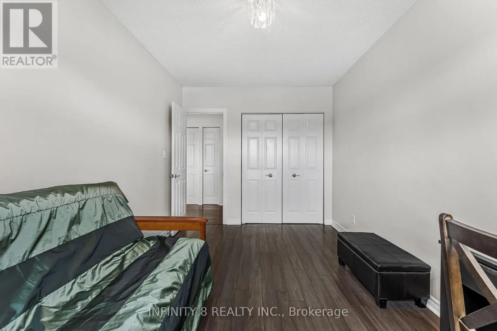301 - 264 OAKDALE AVENUE, #301