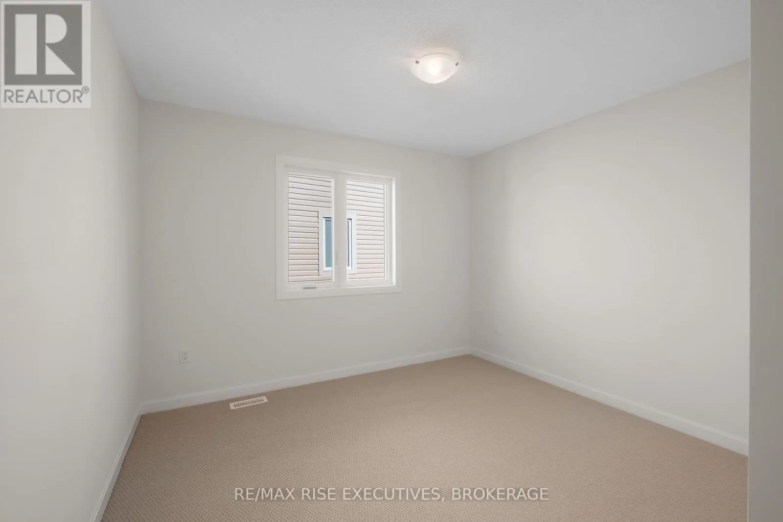 128 GILDERSLEEVE BOULEVARD
