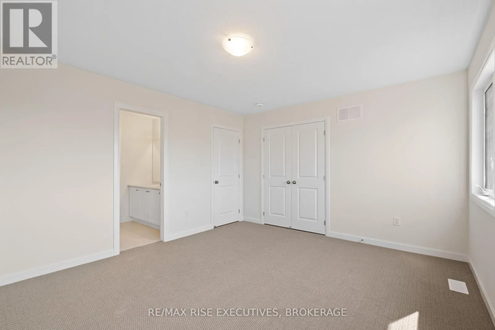 117 WINDERMERE BOULEVARD