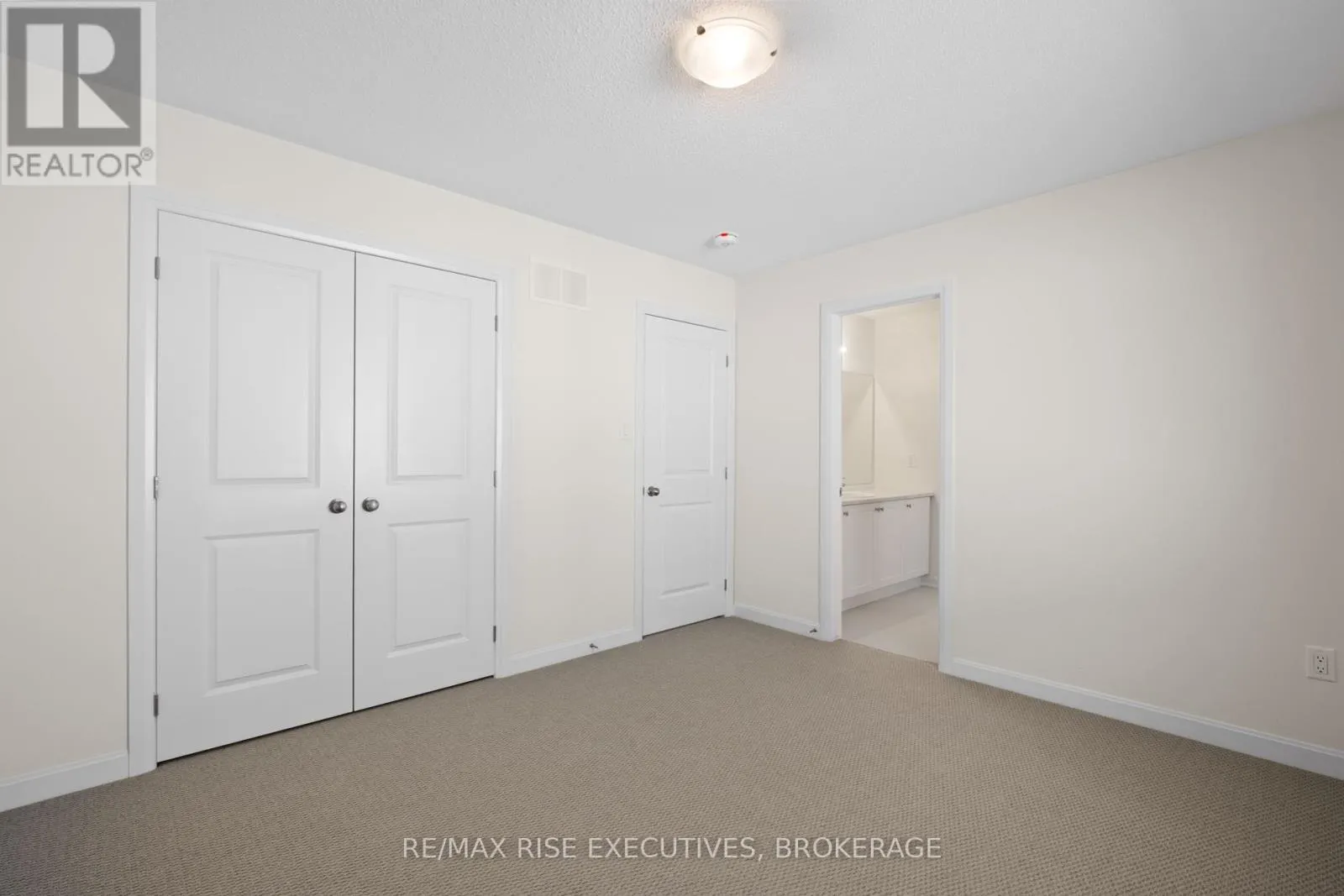 117 WINDERMERE BOULEVARD