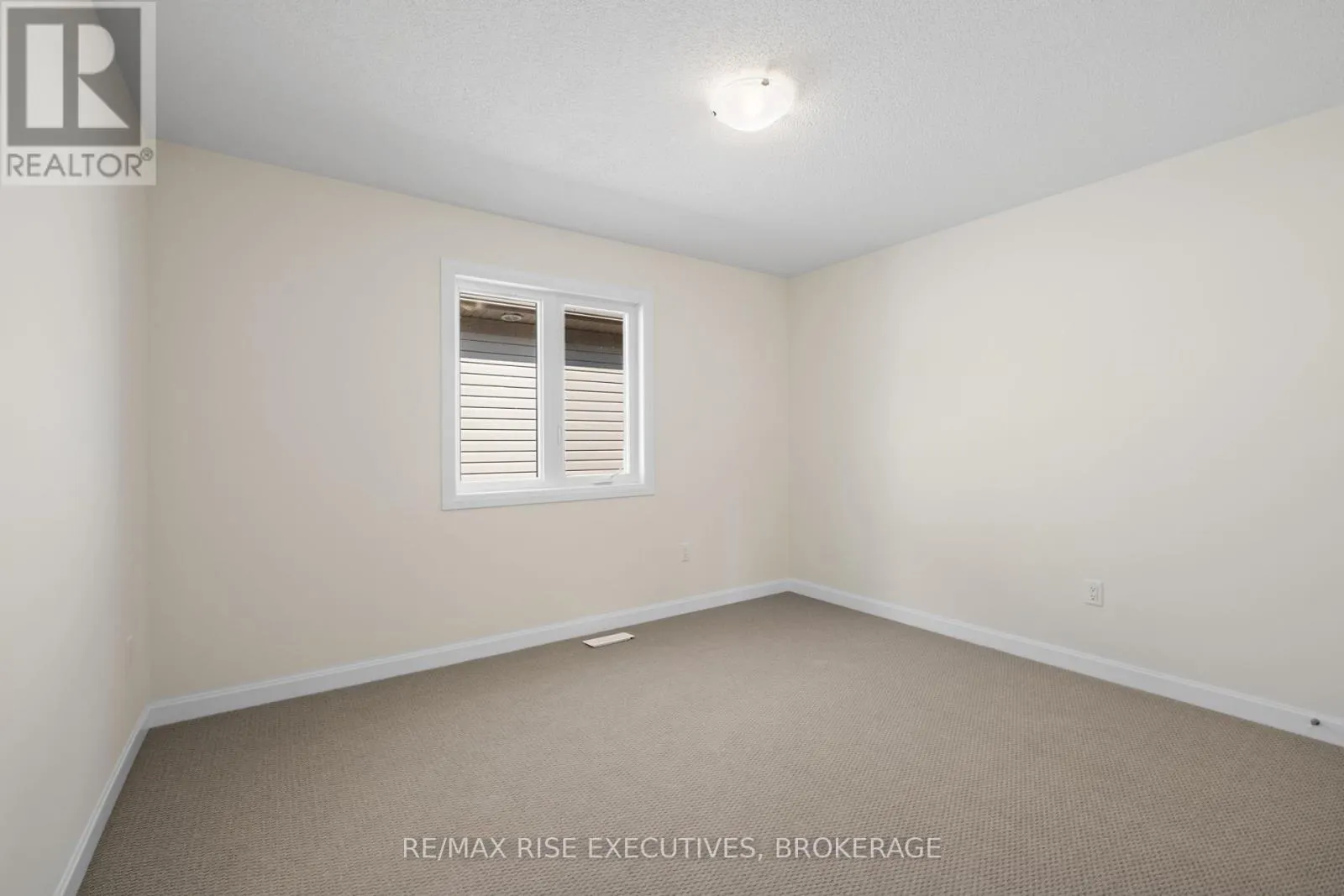 117 WINDERMERE BOULEVARD