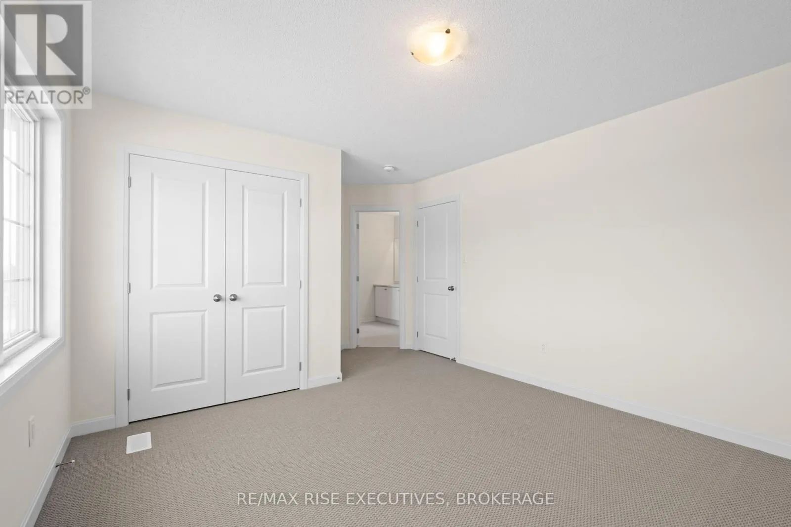 117 WINDERMERE BOULEVARD