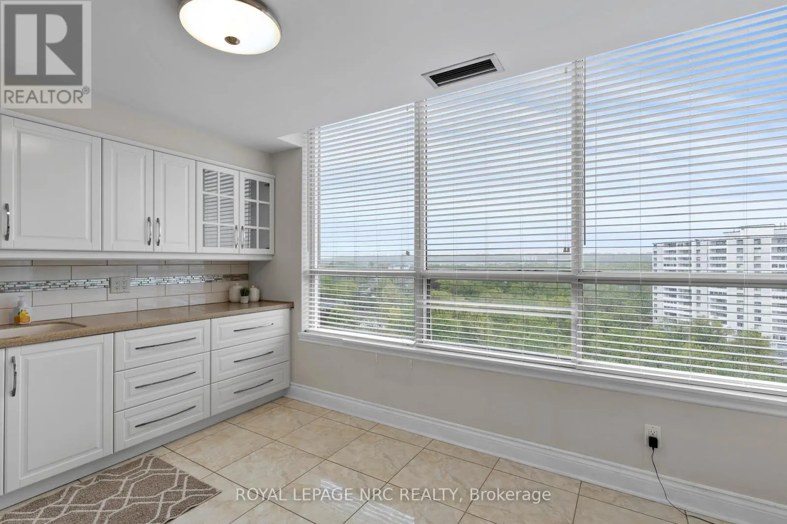 PH6 - 3 TOWERING HEIGHTS BOULEVARD, #PH6