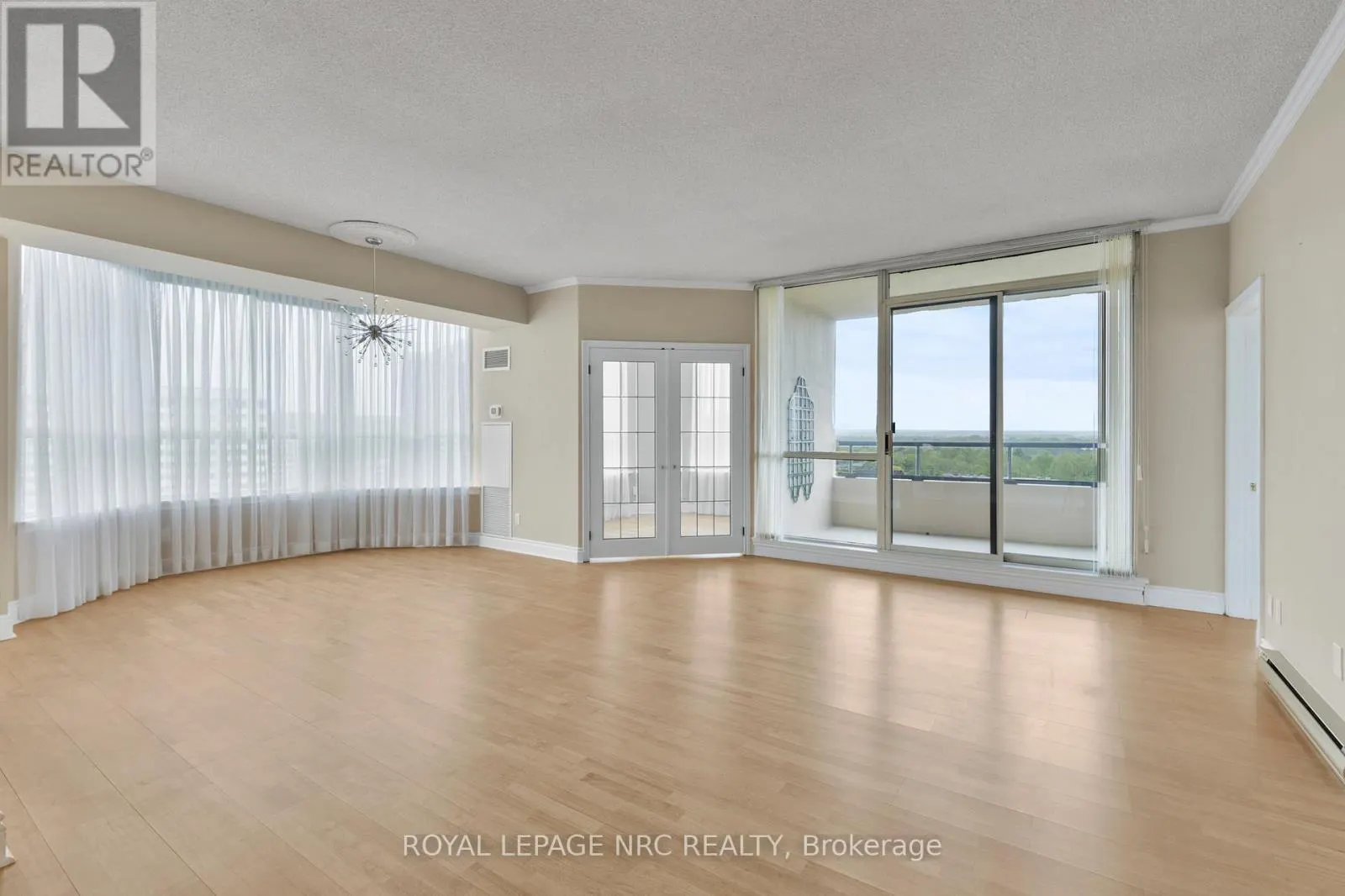 PH6 - 3 TOWERING HEIGHTS BOULEVARD, #PH6