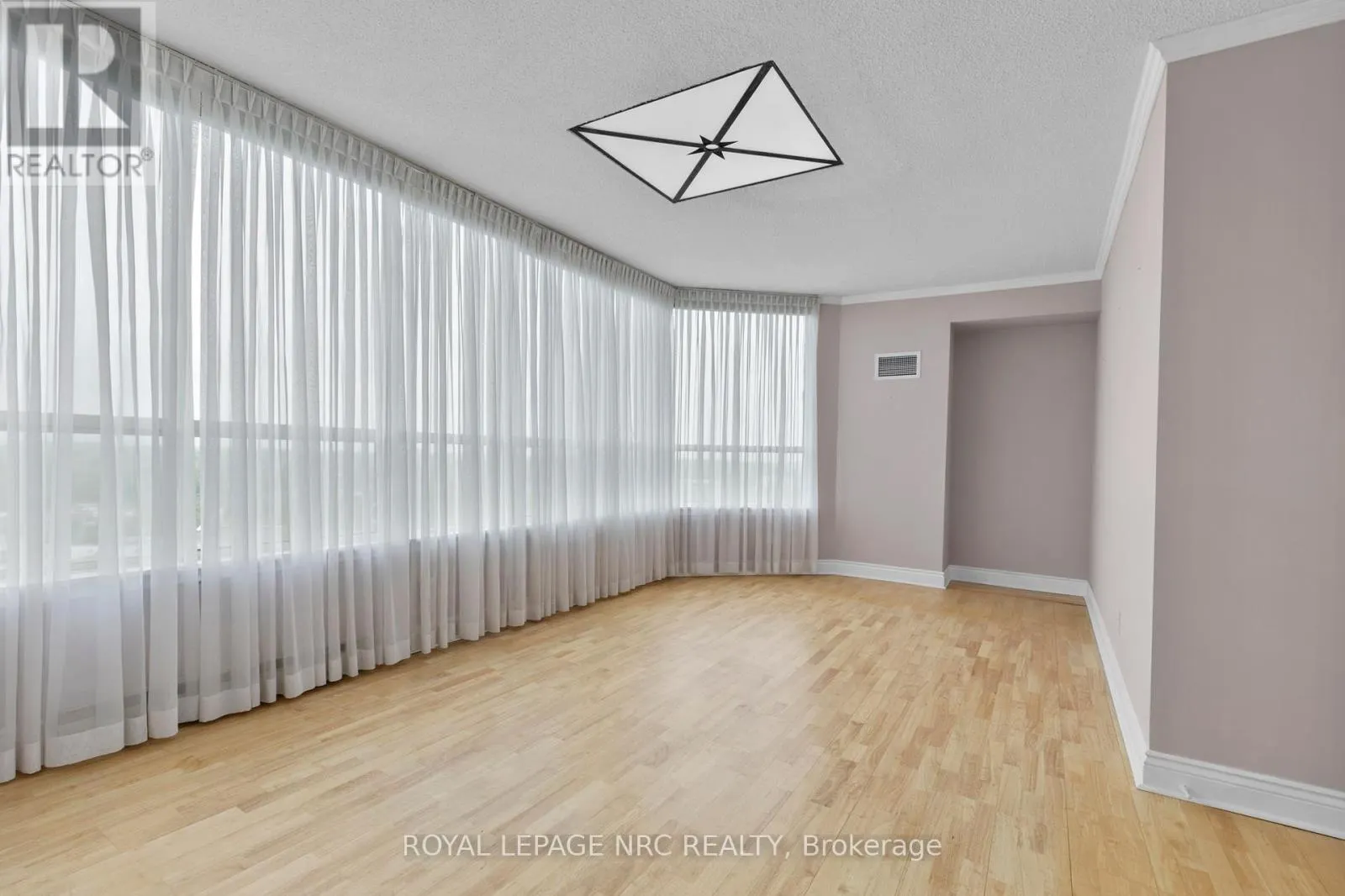 PH6 - 3 TOWERING HEIGHTS BOULEVARD, #PH6