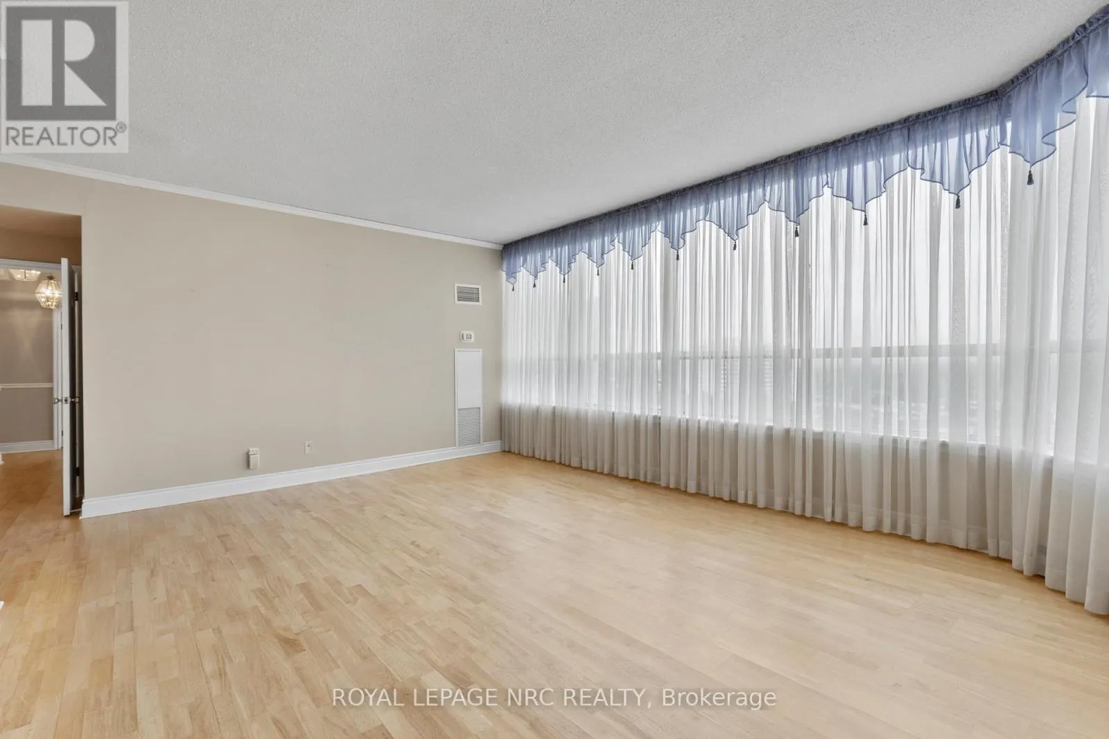 PH6 - 3 TOWERING HEIGHTS BOULEVARD, #PH6