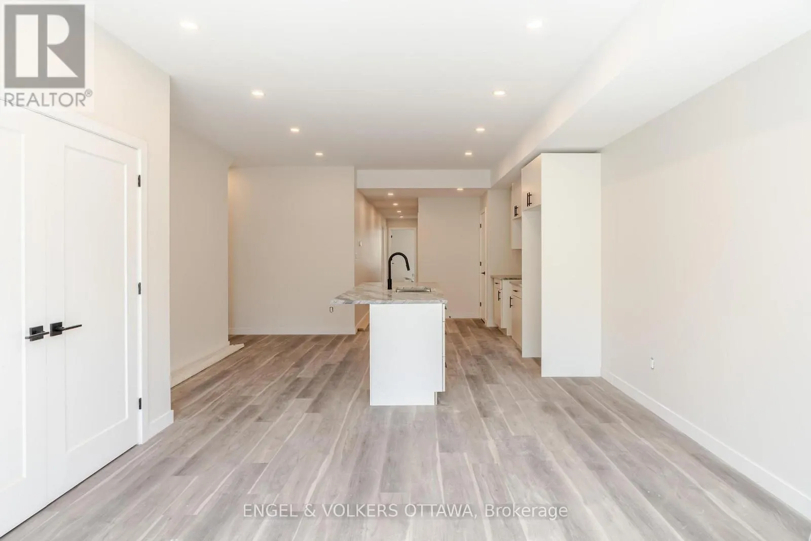 A - 195 HOPEWELL AVENUE