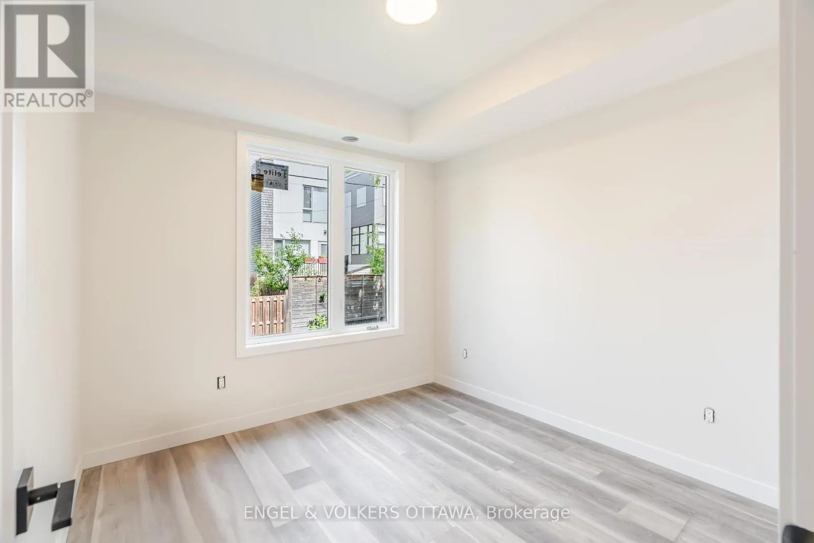 A - 195 HOPEWELL AVENUE