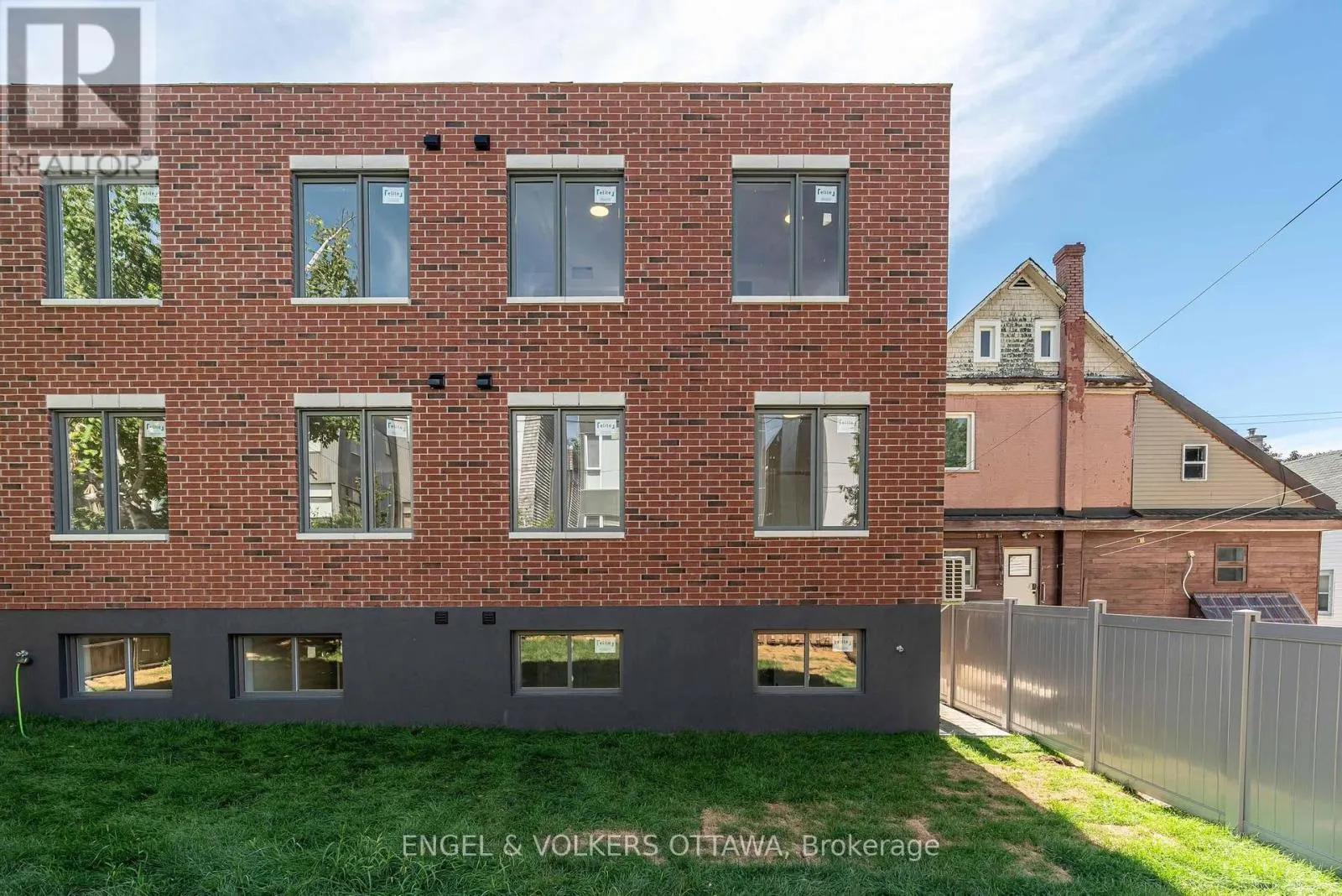 A - 195 HOPEWELL AVENUE