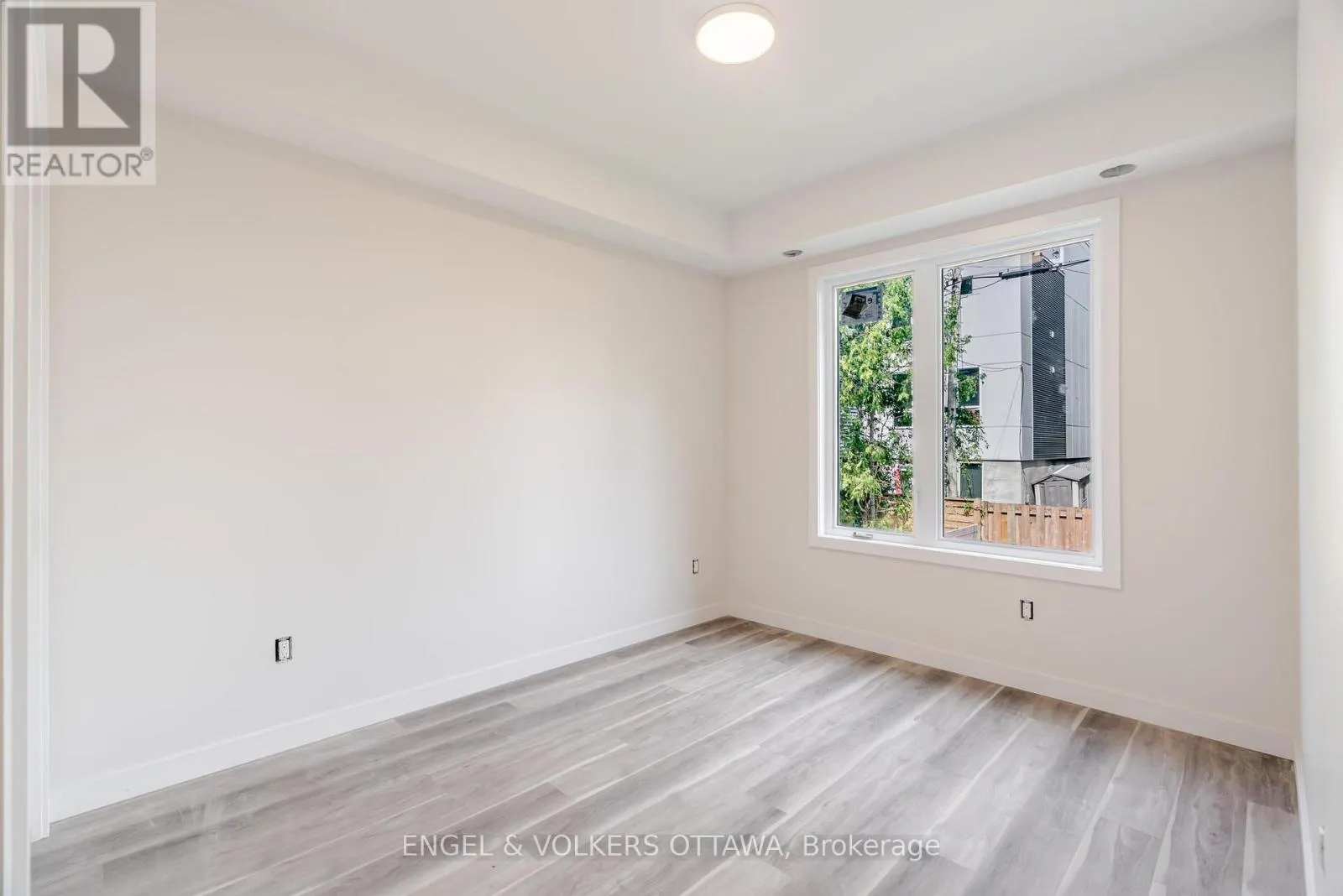 A - 195 HOPEWELL AVENUE