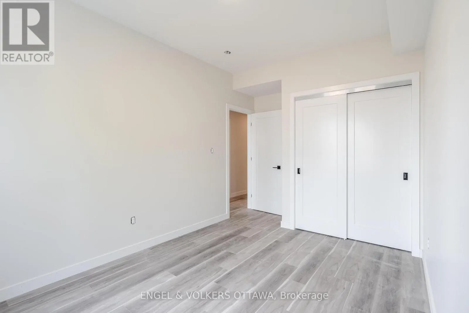 A - 195 HOPEWELL AVENUE