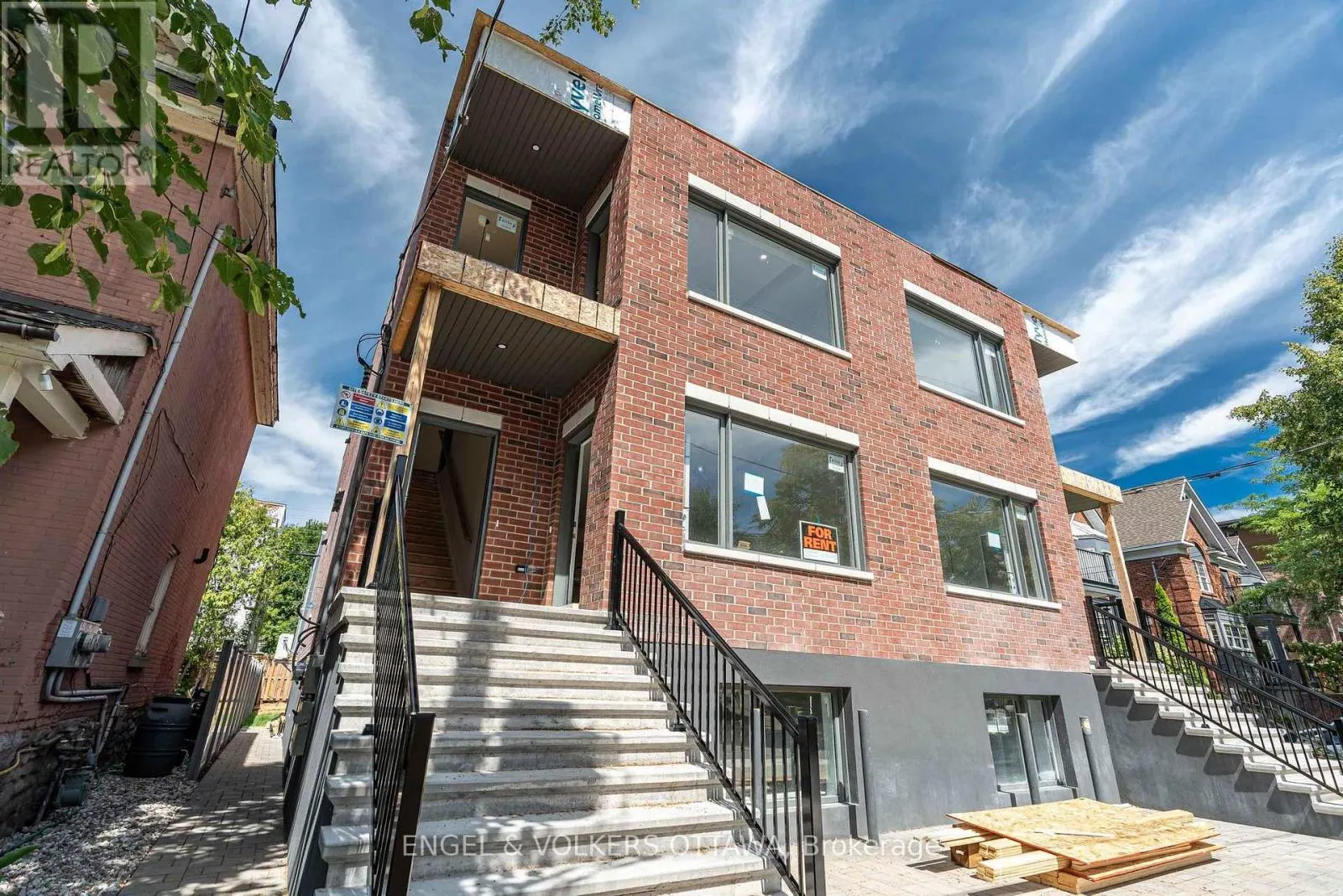A - 195 HOPEWELL AVENUE