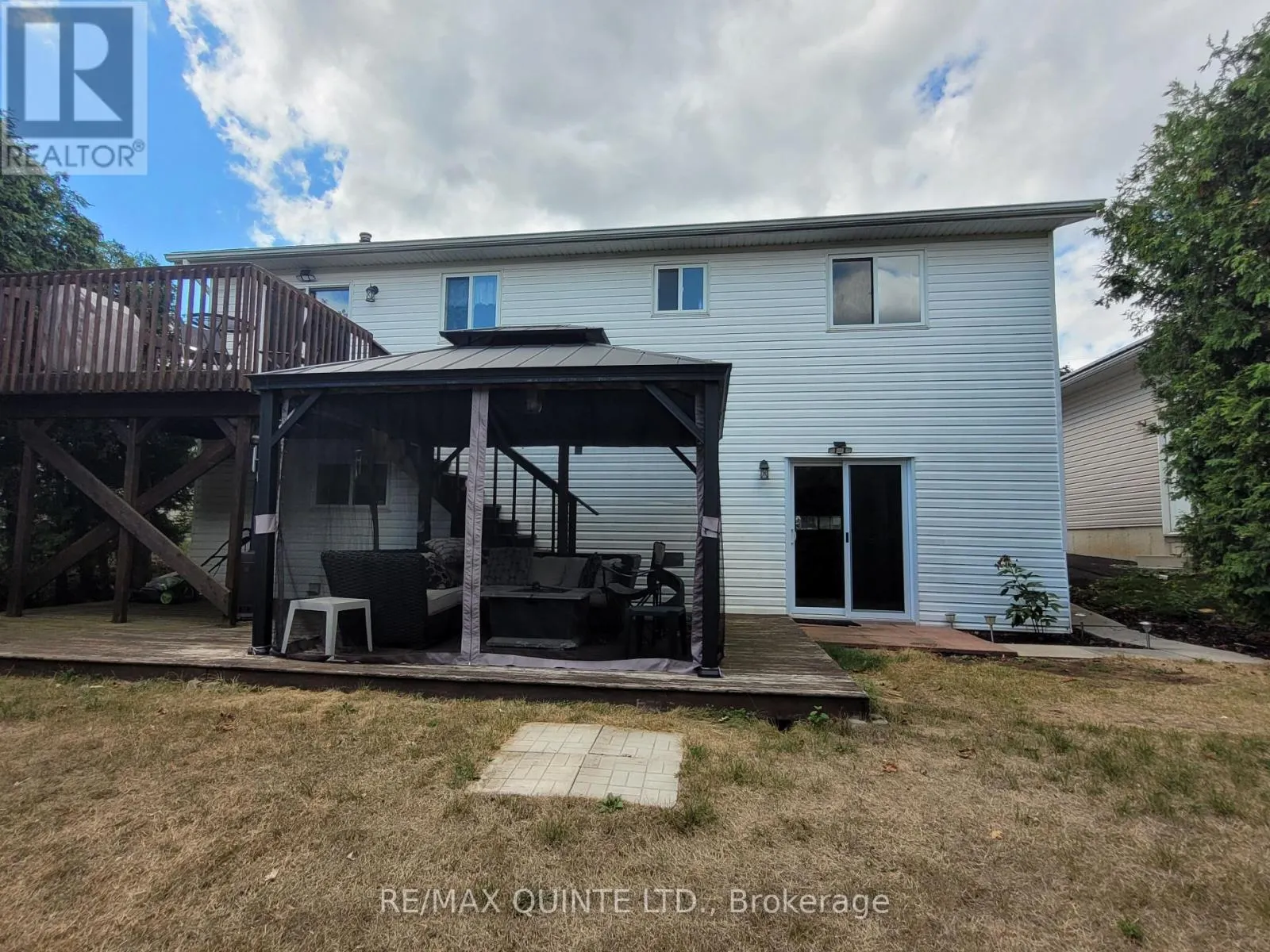 107 UNIVERSITY AVENUE