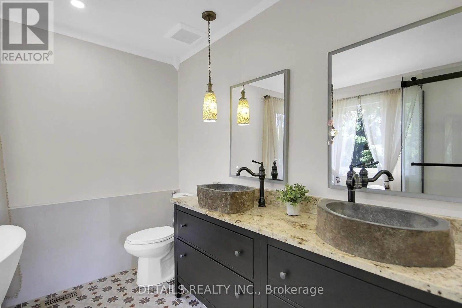 1362 CORNFIELD CRESCENT
