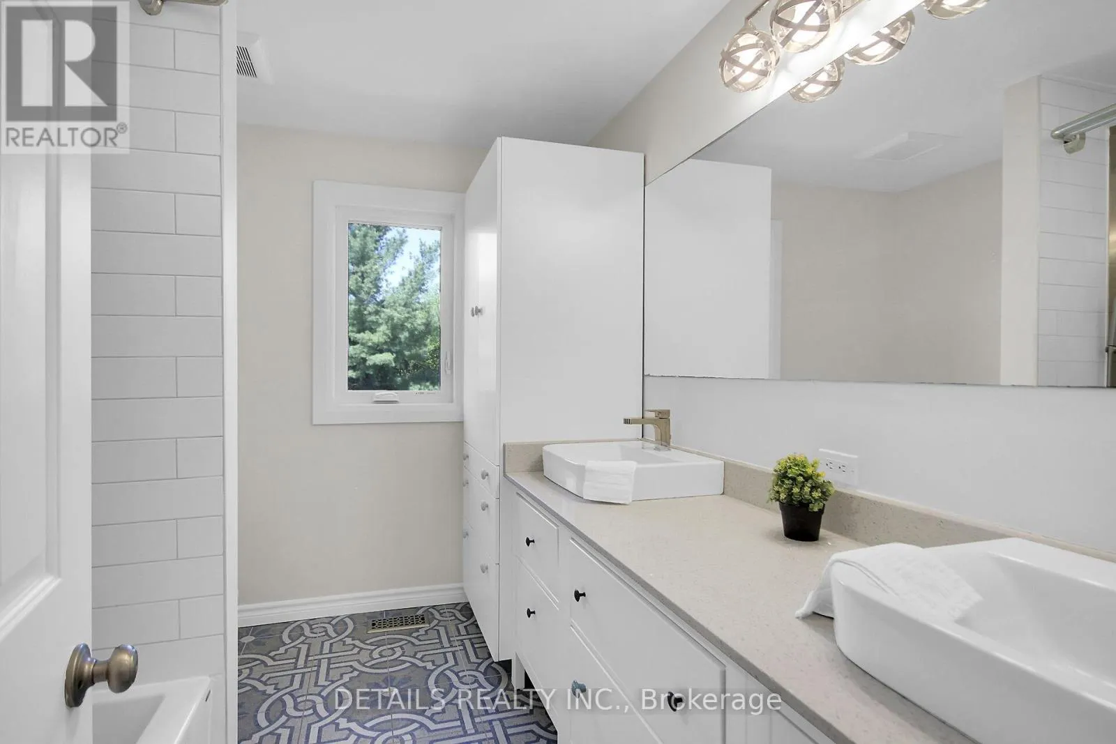 1362 CORNFIELD CRESCENT