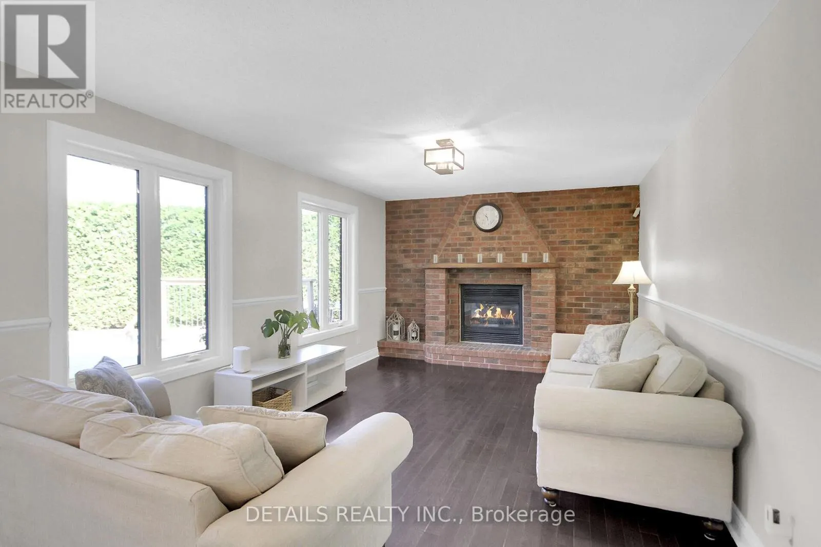 1362 CORNFIELD CRESCENT