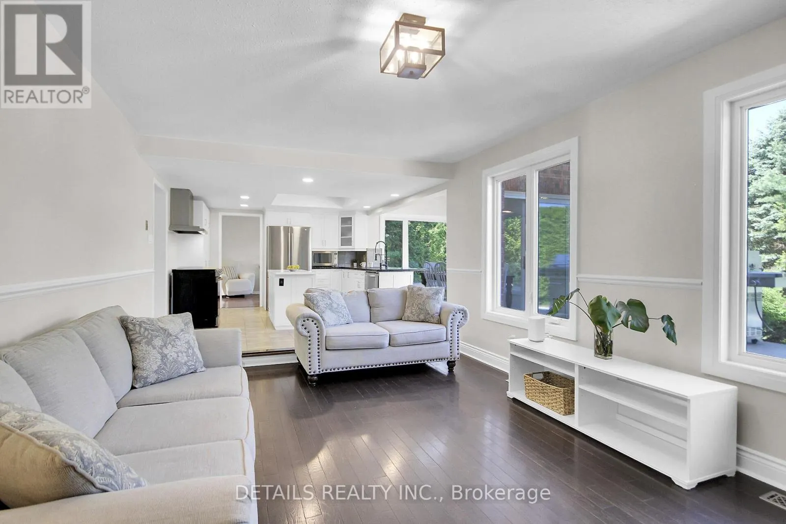 1362 CORNFIELD CRESCENT