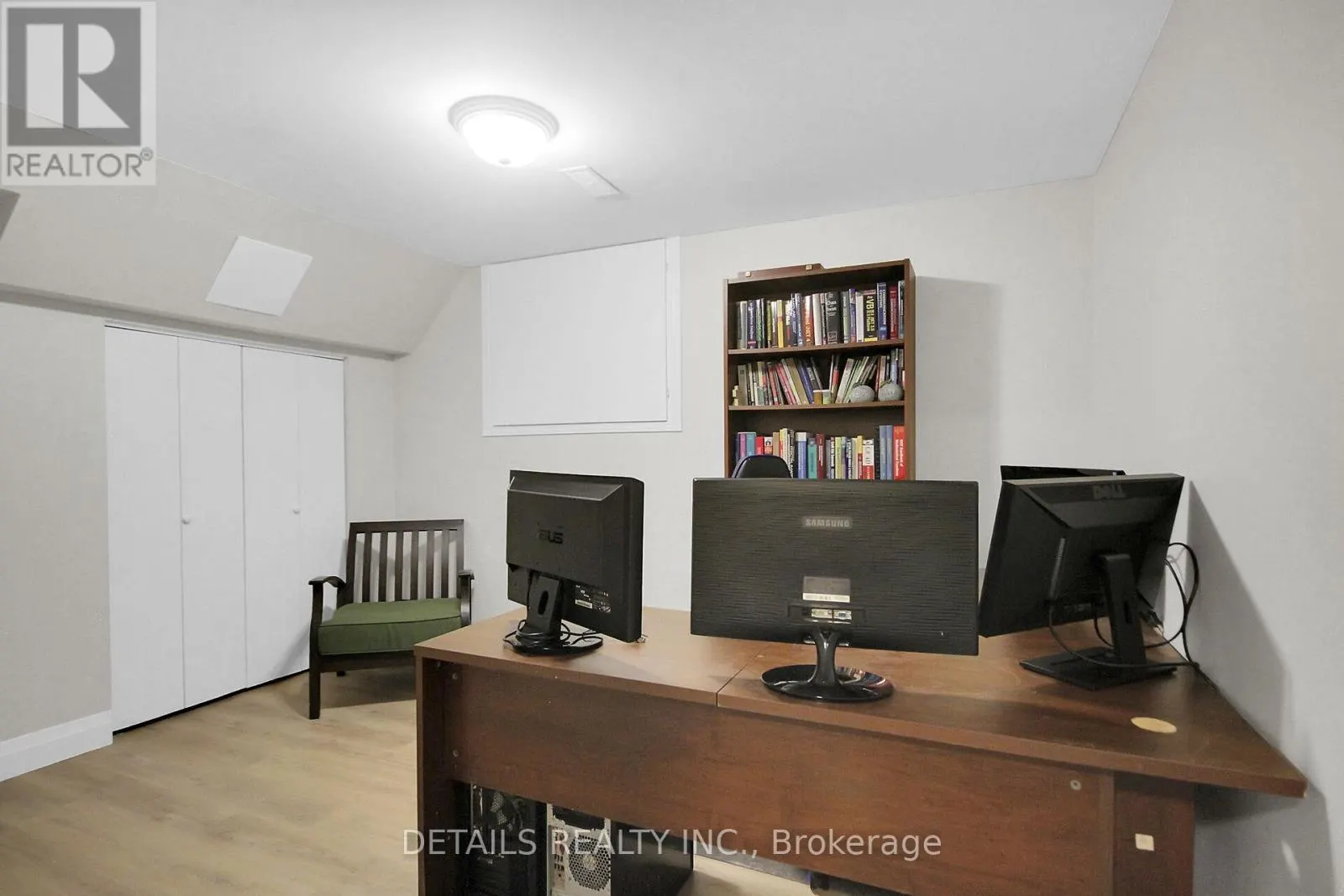 1362 CORNFIELD CRESCENT